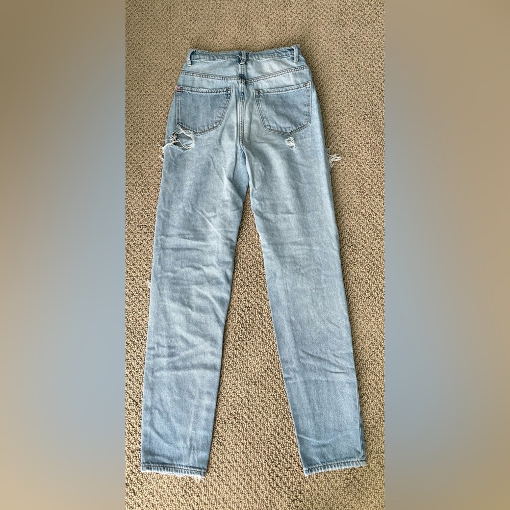 BDG Mom High Rise Jeans - Picture 2 of 4
